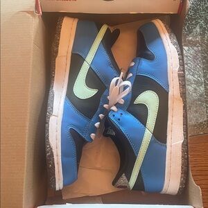 Nike Kids Blue and Black Sneakers